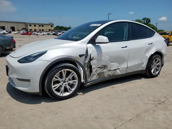 7SAYGDEE8NF445298 2022 TESLA MODEL Y - Image 1