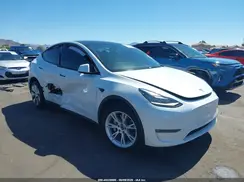 7SAYGDEE8NF449299 2022 TESLA MODEL Y