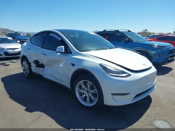 7SAYGDEE8NF449299 2022 TESLA MODEL Y - Image 1