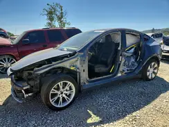 7SAYGDEE8NF451375 2022 TESLA MODEL Y