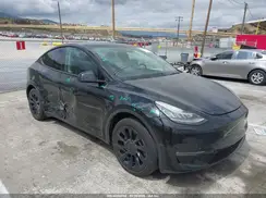 7SAYGDEE8NF455720 2022 TESLA MODEL Y