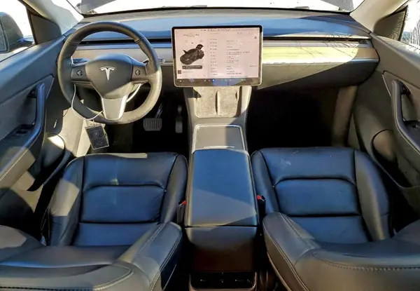 7SAYGDEE8NF480018 2022 TESLA MODEL Y - Image 8