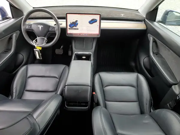 7SAYGDEE8NF481010 2022 TESLA MODEL Y - Image 8