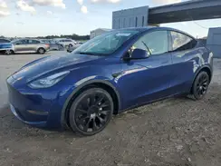 7SAYGDEE8NF481038 2022 TESLA MODEL Y