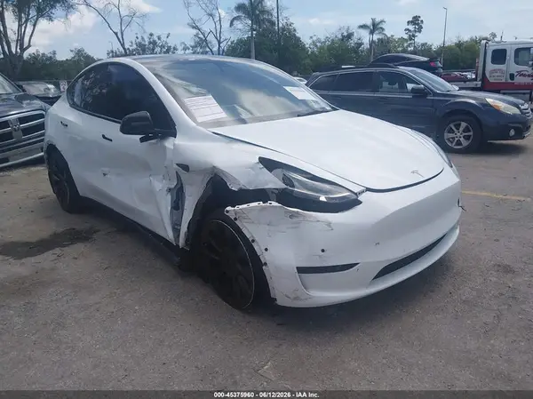7SAYGDEE8NF481668 2022 TESLA MODEL Y - Image 1