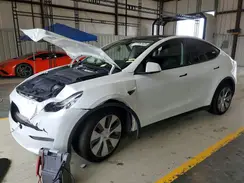 7SAYGDEE8NF504530 2022 TESLA MODEL Y