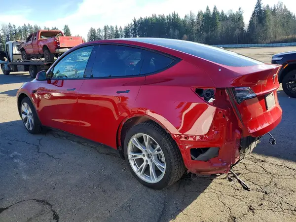 7SAYGDEE8NF506214 2022 TESLA MODEL Y - Image 2