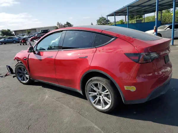 7SAYGDEE8NF512370 2022 TESLA MODEL Y - Image 2