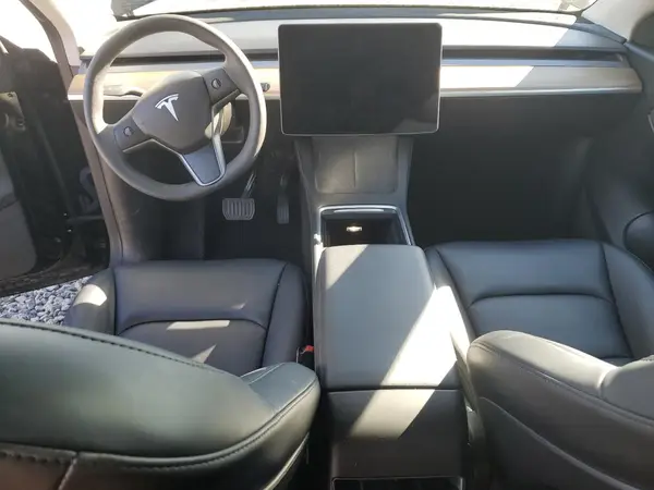 7SAYGDEE8NF513812 2022 TESLA MODEL Y - Image 8
