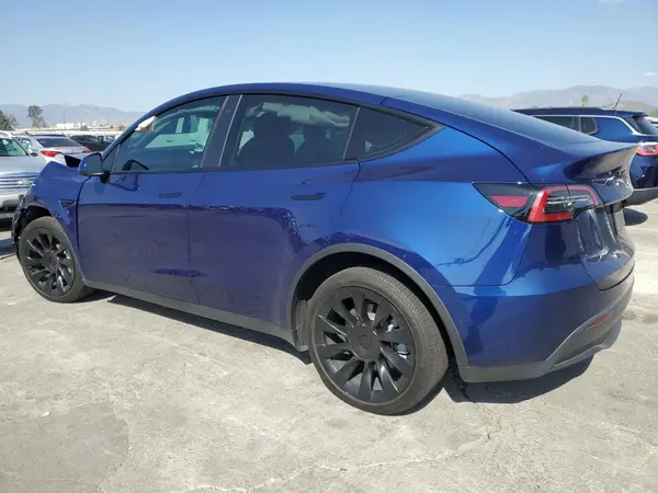 7SAYGDEE8NF517133 2022 TESLA MODEL Y - Image 2