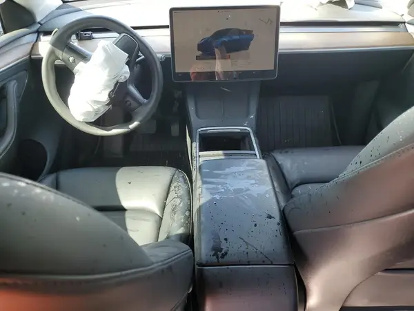 7SAYGDEE8NF517133 2022 TESLA MODEL Y - Image 8