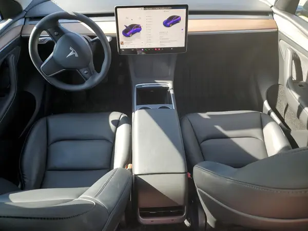 7SAYGDEE8NF518847 2022 TESLA MODEL Y - Image 8