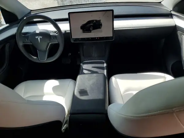 7SAYGDEE8NF547247 2022 TESLA MODEL Y - Image 8