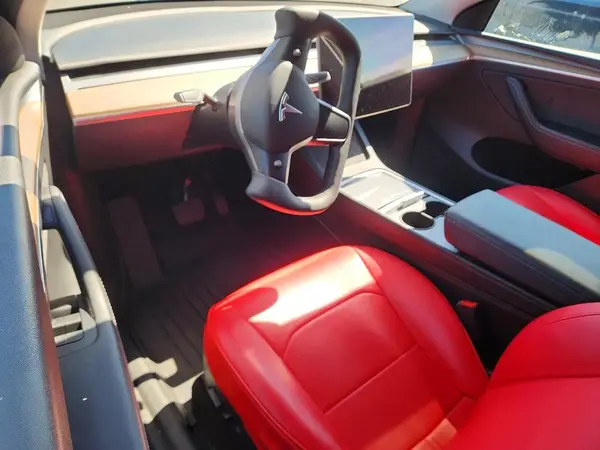 7SAYGDEE8NF552559 2022 TESLA MODEL Y - Image 8