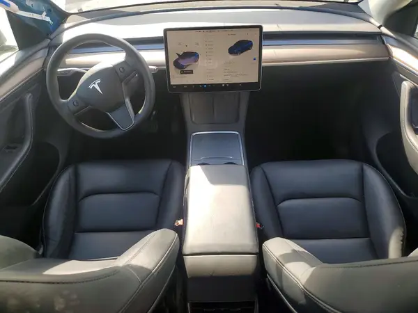 7SAYGDEE8NF552609 2022 TESLA MODEL Y - Image 8
