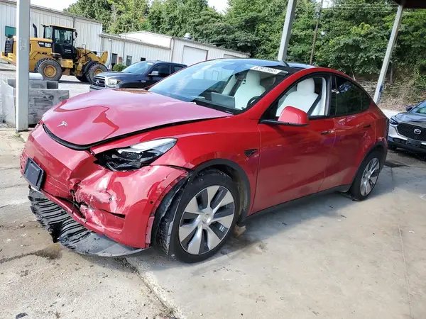 7SAYGDEE8NF554246 2022 TESLA MODEL Y - Image 1