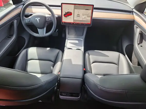 7SAYGDEE8NF560726 2022 TESLA MODEL Y - Image 8
