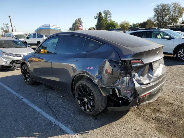 7SAYGDEE8PA023421 2023 TESLA MODEL Y - Image 2