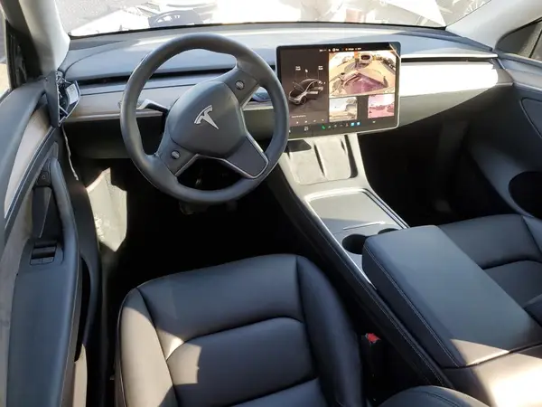 7SAYGDEE8PA023421 2023 TESLA MODEL Y - Image 8
