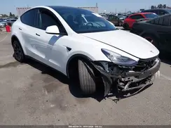 7SAYGDEE8PA025301 2023 TESLA MODEL Y