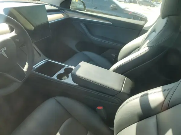 7SAYGDEE8PA025847 2023 TESLA MODEL Y - Image 8