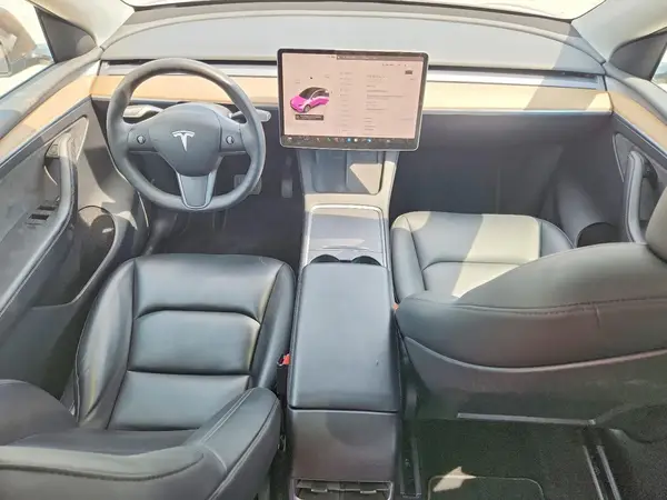 7SAYGDEE8PA026125 2023 TESLA MODEL Y - Image 8