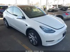 7SAYGDEE8PA032541 2023 TESLA MODEL Y