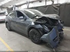 7SAYGDEE8PA033107 2023 TESLA MODEL Y