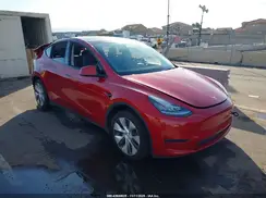 7SAYGDEE8PA040400 2023 TESLA MODEL Y
