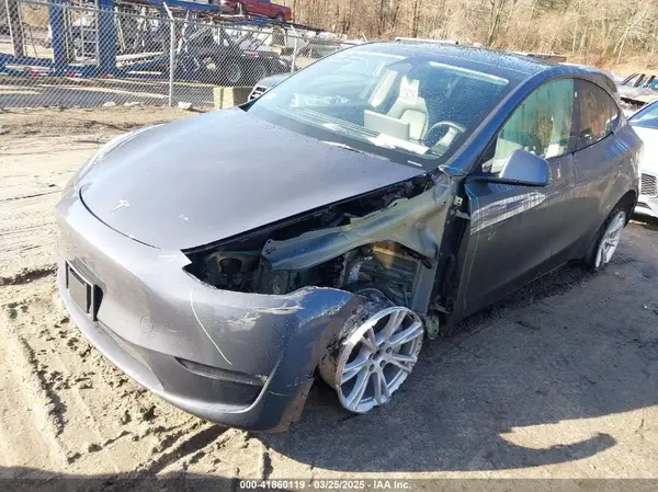7SAYGDEE8PA041336 2023 TESLA MODEL Y - Image 2