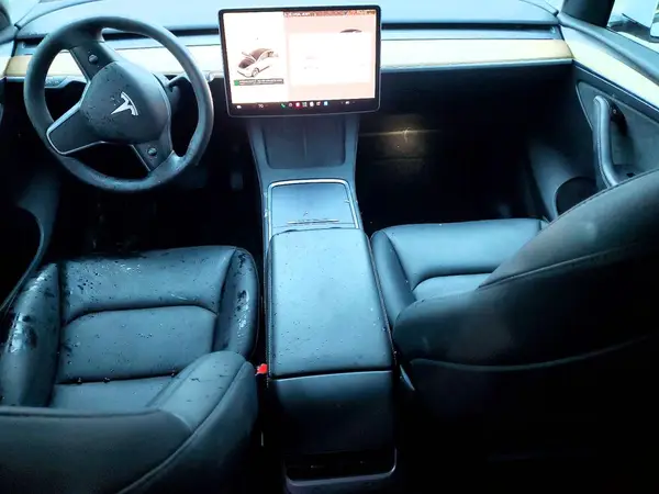 7SAYGDEE8PA053065 2023 TESLA MODEL Y - Image 8