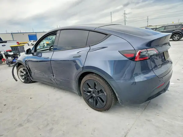 7SAYGDEE8PA053101 2023 TESLA MODEL Y - Image 2