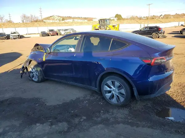 7SAYGDEE8PA055317 2023 TESLA MODEL Y - Image 2