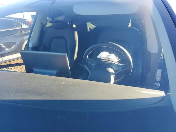 7SAYGDEE8PA055317 2023 TESLA MODEL Y - Image 8