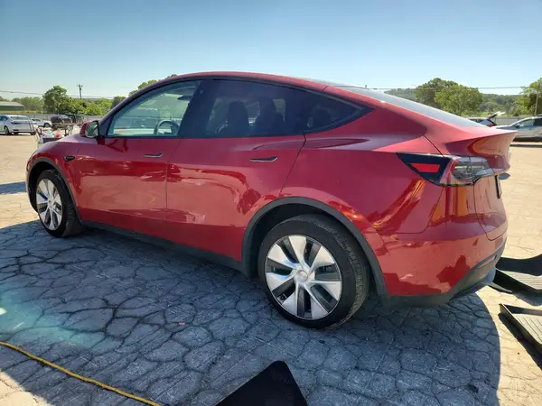 7SAYGDEE8PA056449 2023 TESLA MODEL Y - Image 2