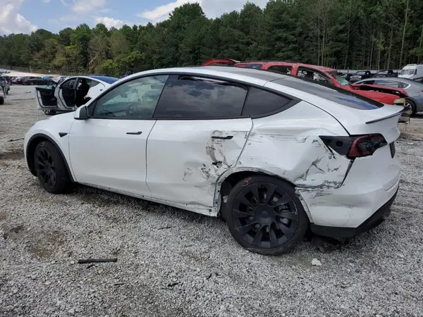 7SAYGDEE8PA059397 2023 TESLA MODEL Y - Image 2