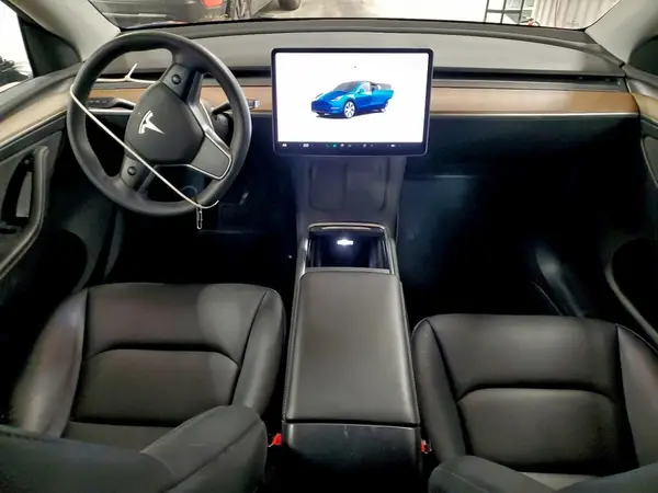 7SAYGDEE8PA063143 2023 TESLA MODEL Y - Image 8