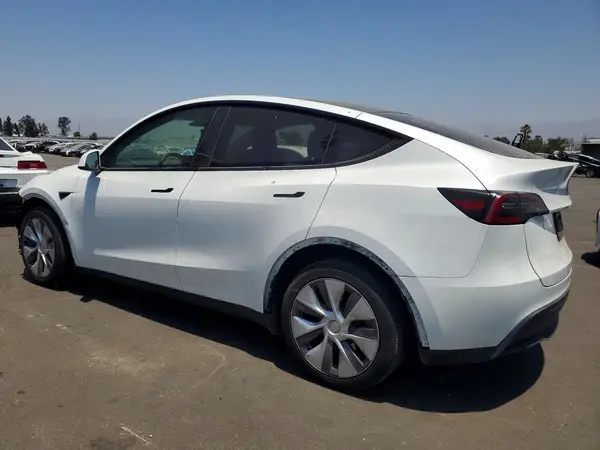 7SAYGDEE8PA066222 2023 TESLA MODEL Y - Image 2