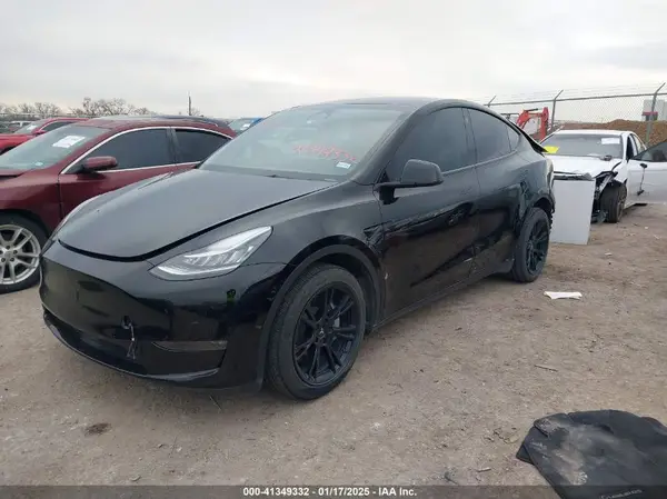 7SAYGDEE8PA074269 2023 TESLA MODEL Y - Image 2
