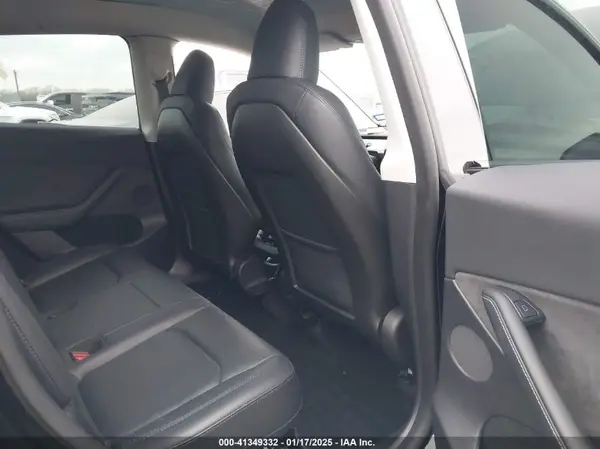 7SAYGDEE8PA074269 2023 TESLA MODEL Y - Image 8
