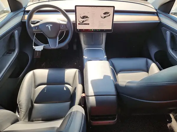7SAYGDEE8PA078922 2023 TESLA MODEL Y - Image 8