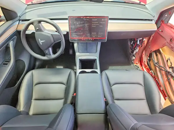 7SAYGDEE8PA088690 2023 TESLA MODEL Y - Image 8