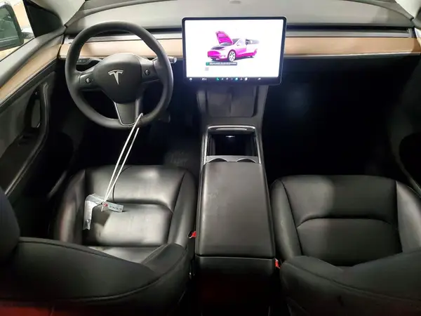 7SAYGDEE8PA091914 2023 TESLA MODEL Y - Image 8