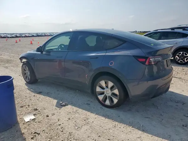 7SAYGDEE8PA093260 2023 TESLA MODEL Y - Image 2
