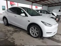7SAYGDEE8PA094148 2023 TESLA MODEL Y