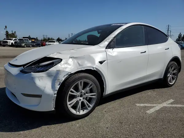 7SAYGDEE8PA094621 2023 TESLA MODEL Y - Image 1