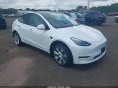 7SAYGDEE8PA096711 2023 TESLA MODEL Y