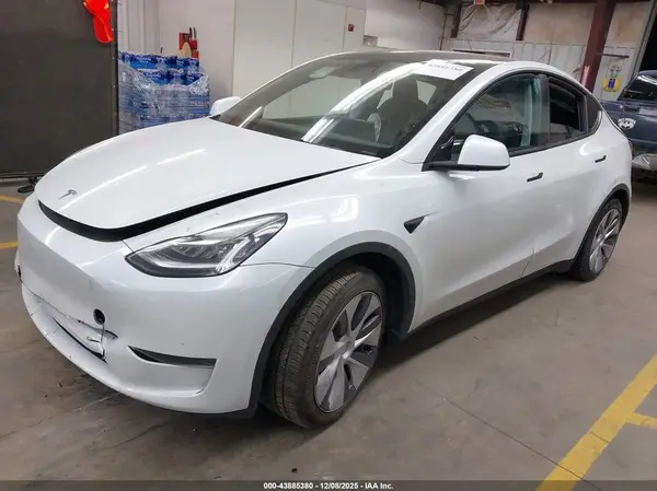 7SAYGDEE8PA097731 2023 TESLA MODEL Y - Image 2