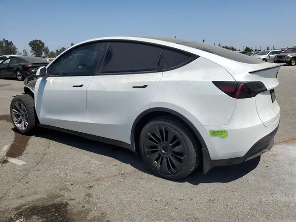 7SAYGDEE8PA098233 2023 TESLA MODEL Y - Image 2
