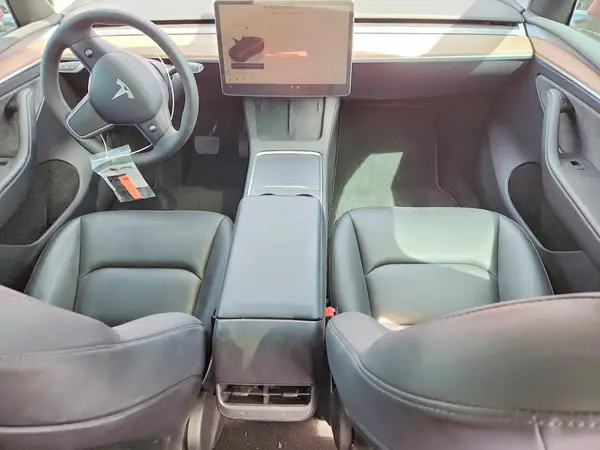 7SAYGDEE8PA098846 2023 TESLA MODEL Y - Image 8